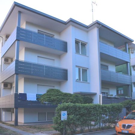 Appartamento Stiria Lignano Sabbiadoro Esterno foto